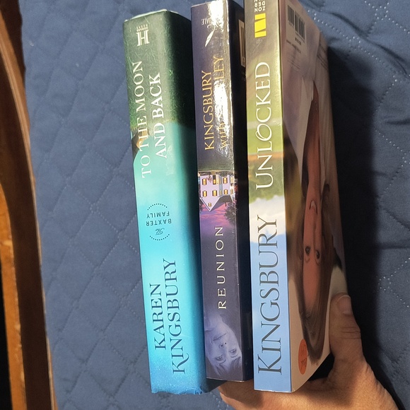 Karen Kingsbury bundle of 3 books - Picture 2 of 2